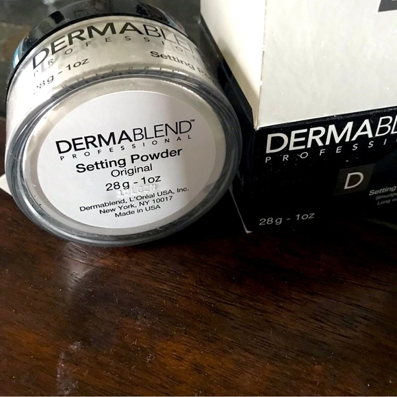 Dermablend new in box setting powder original - Picture 1 of 6